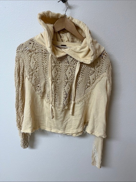 Free People Tops - Free People Cream Crochet-Detail Knit Hoodie Sweater no size tag fits women’s M